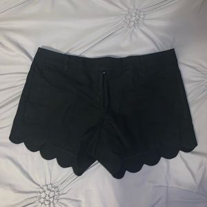 Black scallop hem jcrew shorts size 12